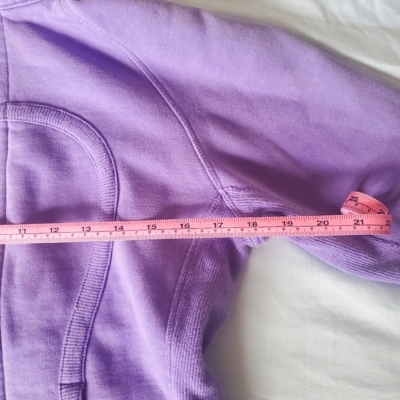 Lululemon Scuba Hoodie - Picture 9 of 9